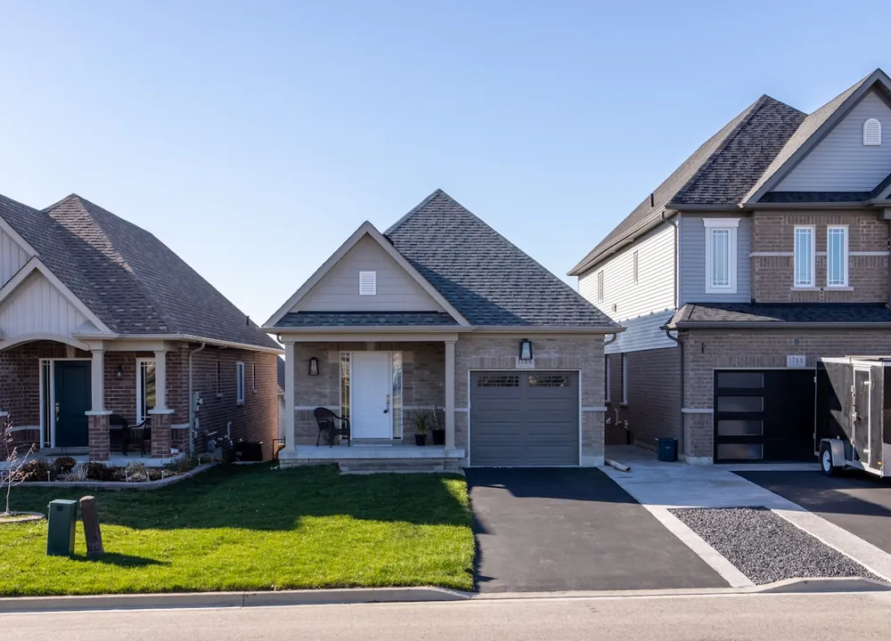 Family-friendly suburban street with new homes in Barrhaven, Ottawa